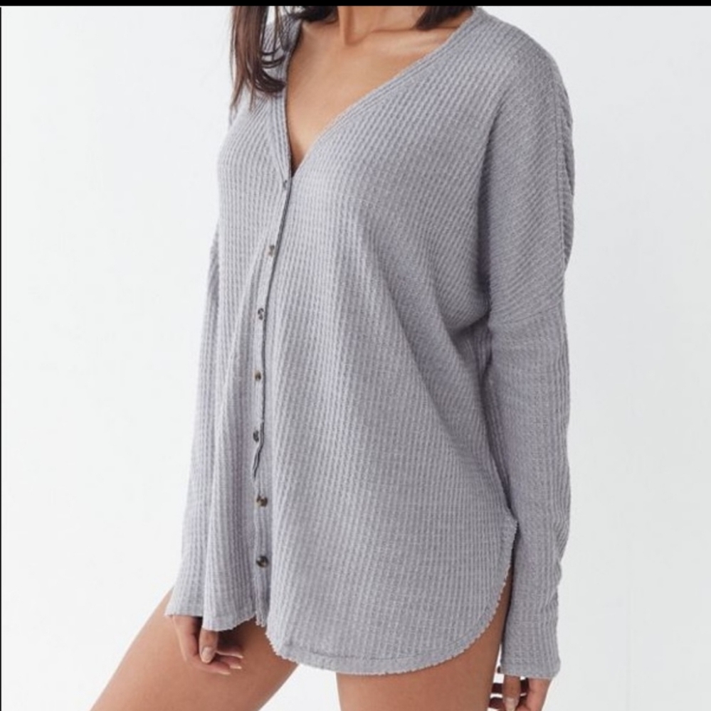 Urban Outfitters Oversized Jojo Thermal Top - Picture 2 of 3